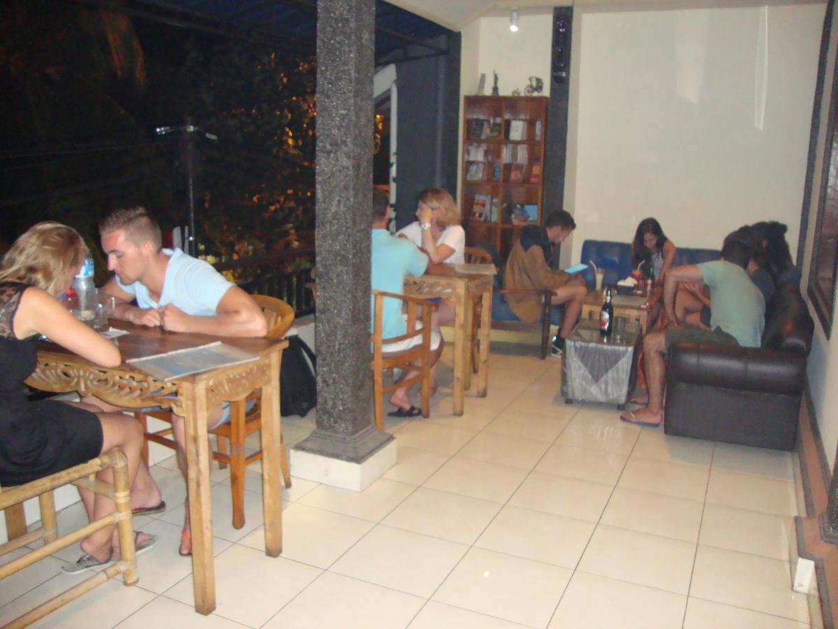 Gusti Home Stay Ubud Extérieur photo