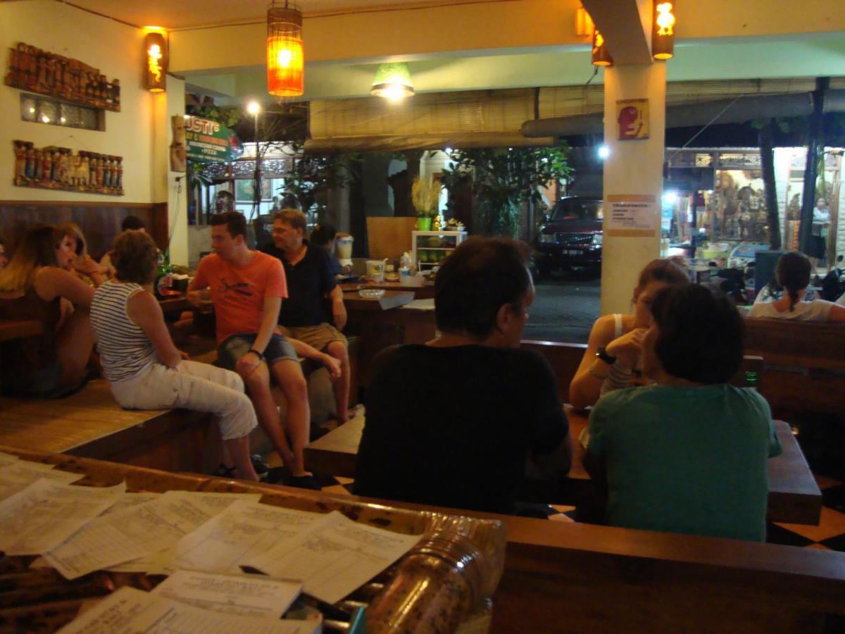 Gusti Home Stay Ubud Extérieur photo